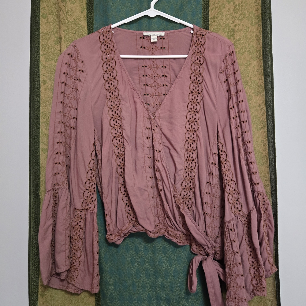 American Eagle Outfitters Mauve Lace Blouse